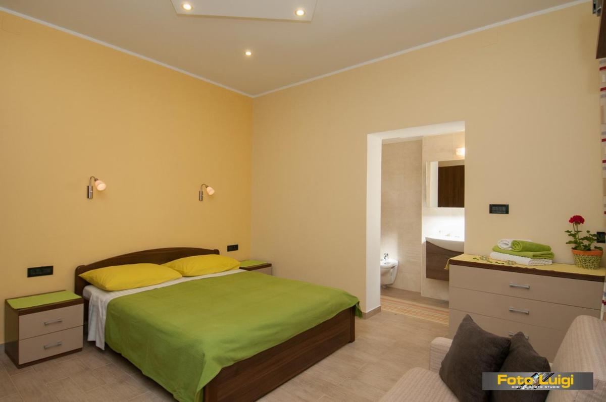 Apartments Komel I โอปาติยา ภายนอก รูปภาพ