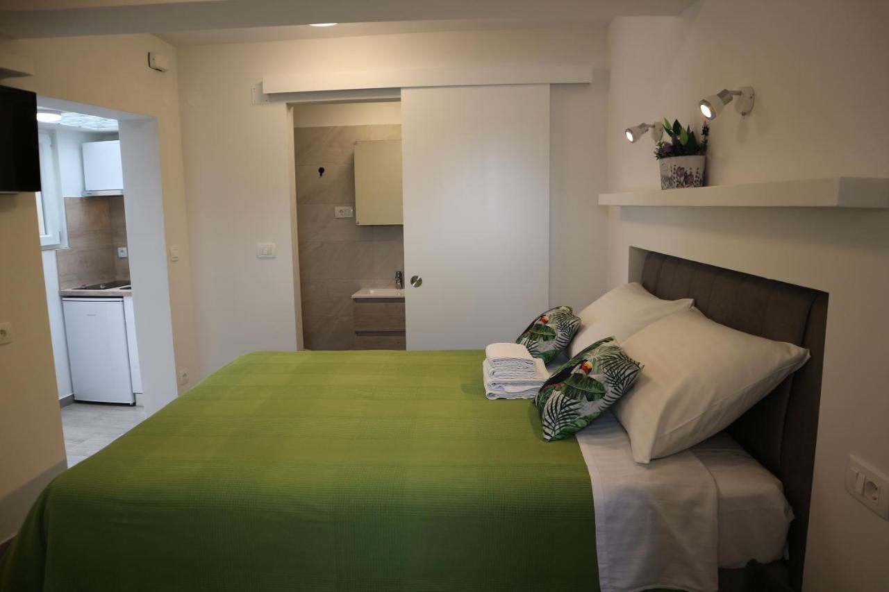 Apartments Komel I โอปาติยา ภายนอก รูปภาพ