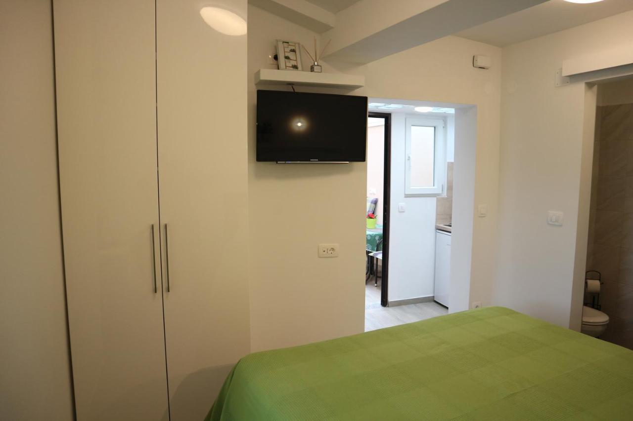Apartments Komel I โอปาติยา ภายนอก รูปภาพ