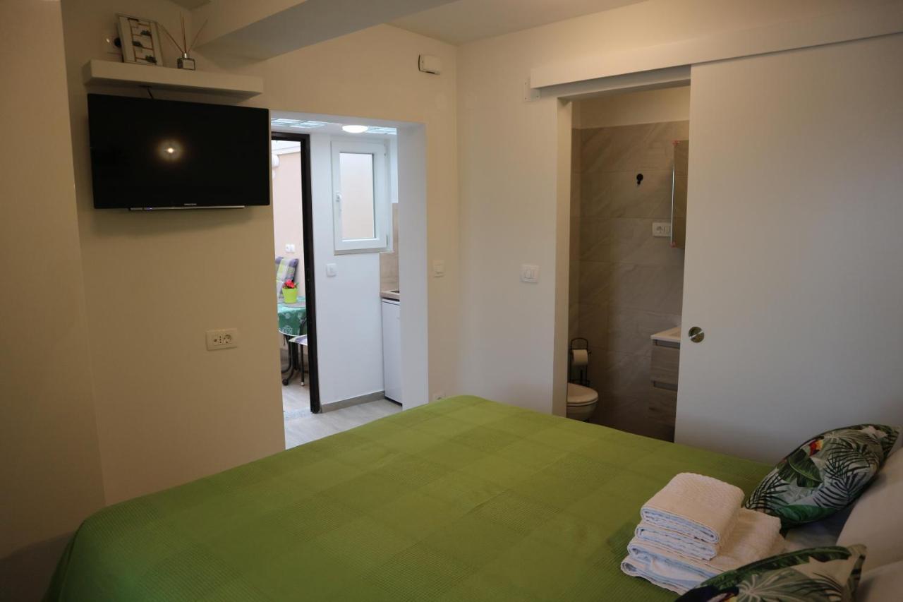 Apartments Komel I โอปาติยา ภายนอก รูปภาพ